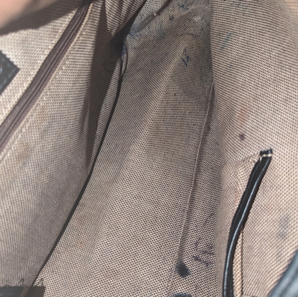 Authentic Vintage Dooney & Bourke Leather Logo Lock Shoulder Bag - Picture 16 of 17